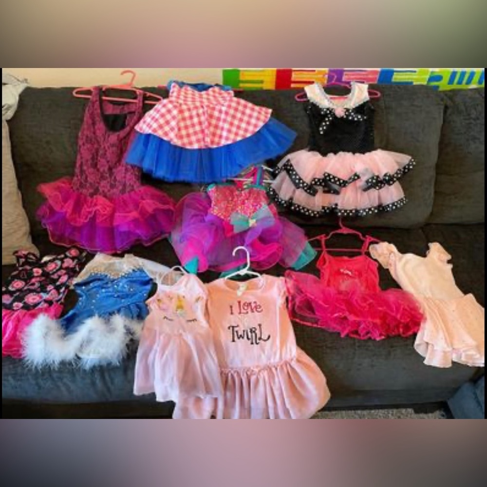 10 dresses. Smalls/xs